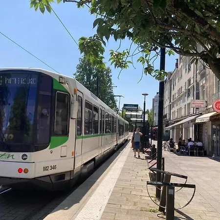 Lumineux Et Nantes